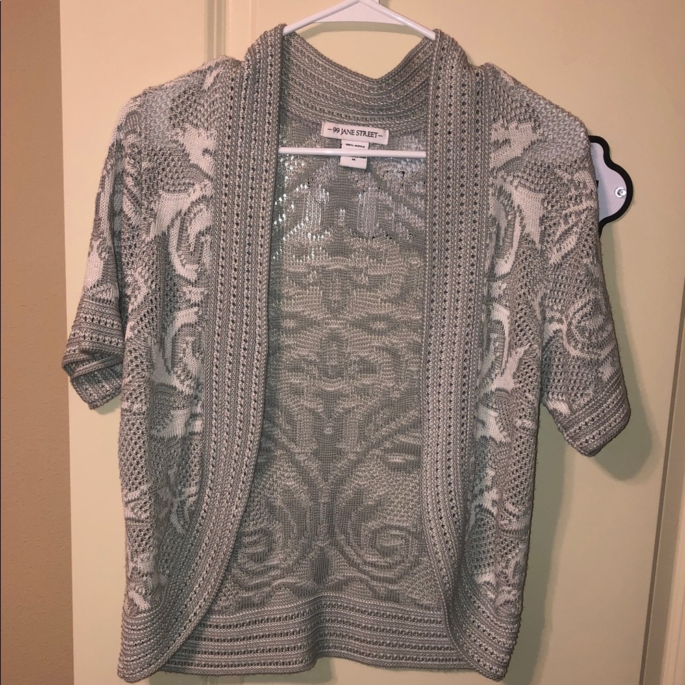 Nine West Gray & Cream Short-Sleeve Open-Front Cardigan